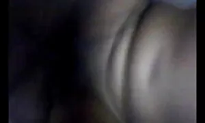 أخذت الشاحنة حمراء في فيلم جنس سعودي الشارع وهي
