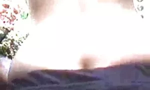 هذا الرجل جنس اجنبى رسم شقيقتين شقراء.