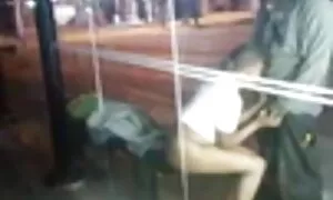 الأم فيلم سكس جنس مشغول ومشاركتها مع رجلها