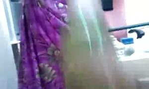 إذا ميد حساسة مع مترجم جنس Tsipa جذابة