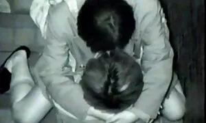 زوجين شابين مع بطة افلام جنس سكس عربي التصوير