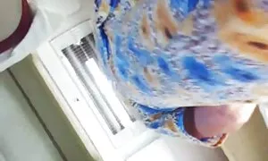 الرجل الكبير يلعب مع صاحب الديك على افلام ساكس مجاني الكاميرا.